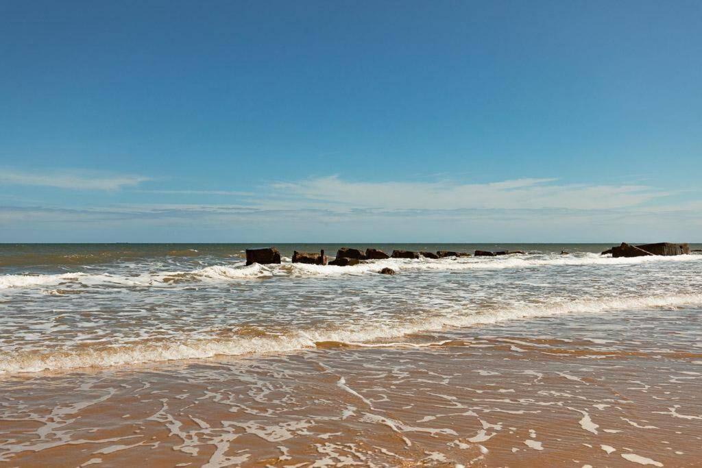 Beachfront Apartment - Ground Floor Apartment With Sea Views, Next To The Beach, Bridlington, North Yorkshire Bessingby Εξωτερικό φωτογραφία