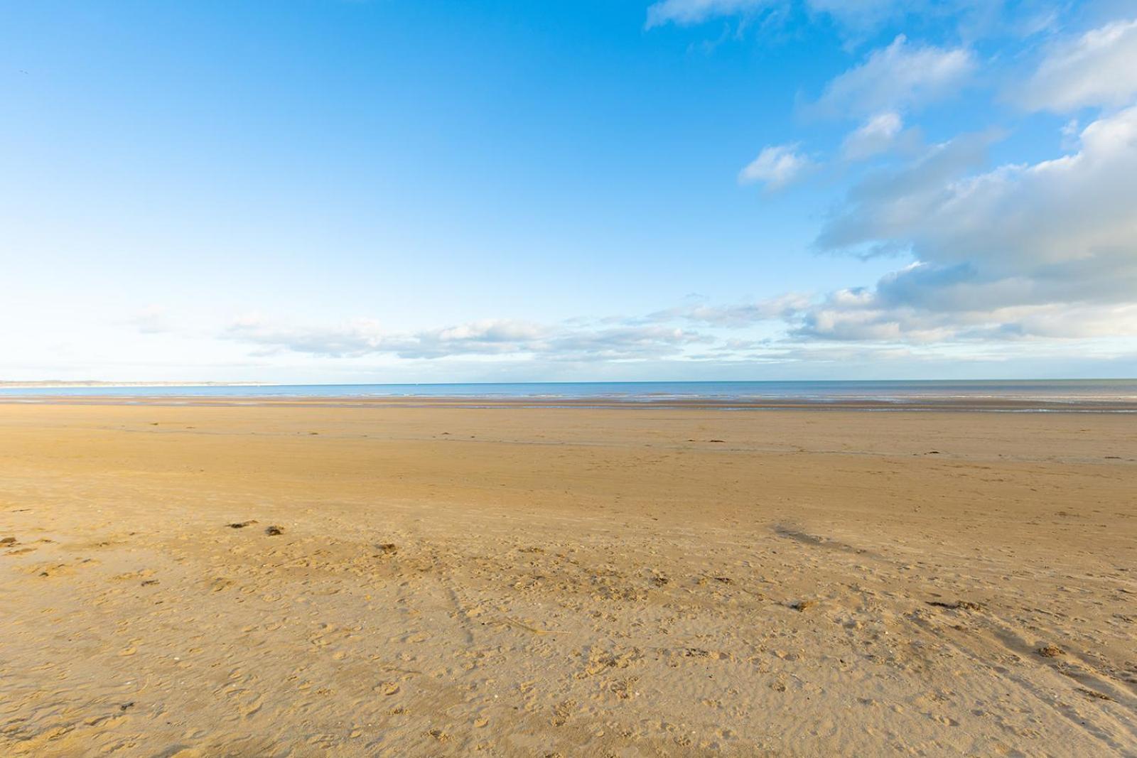 Beachfront Apartment - Ground Floor Apartment With Sea Views, Next To The Beach, Bridlington, North Yorkshire Bessingby Εξωτερικό φωτογραφία