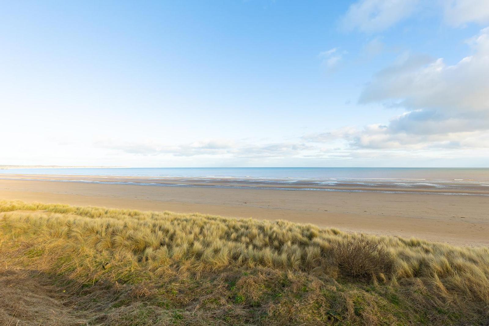 Beachfront Apartment - Ground Floor Apartment With Sea Views, Next To The Beach, Bridlington, North Yorkshire Bessingby Εξωτερικό φωτογραφία