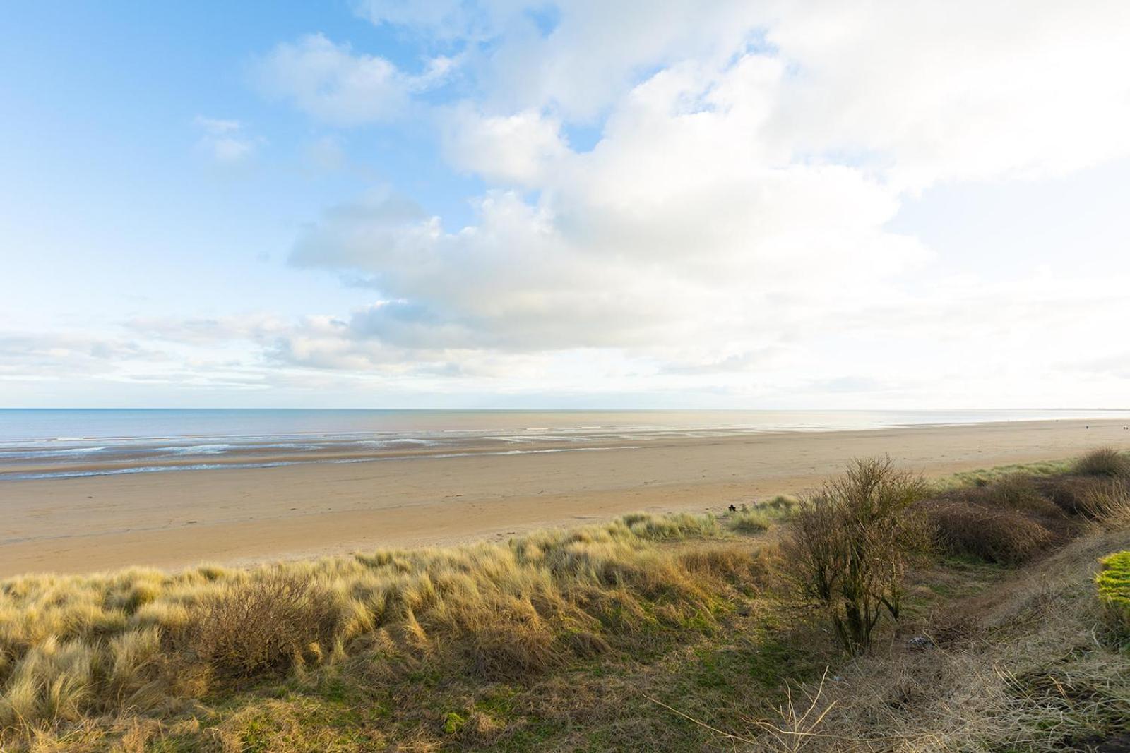Beachfront Apartment - Ground Floor Apartment With Sea Views, Next To The Beach, Bridlington, North Yorkshire Bessingby Εξωτερικό φωτογραφία