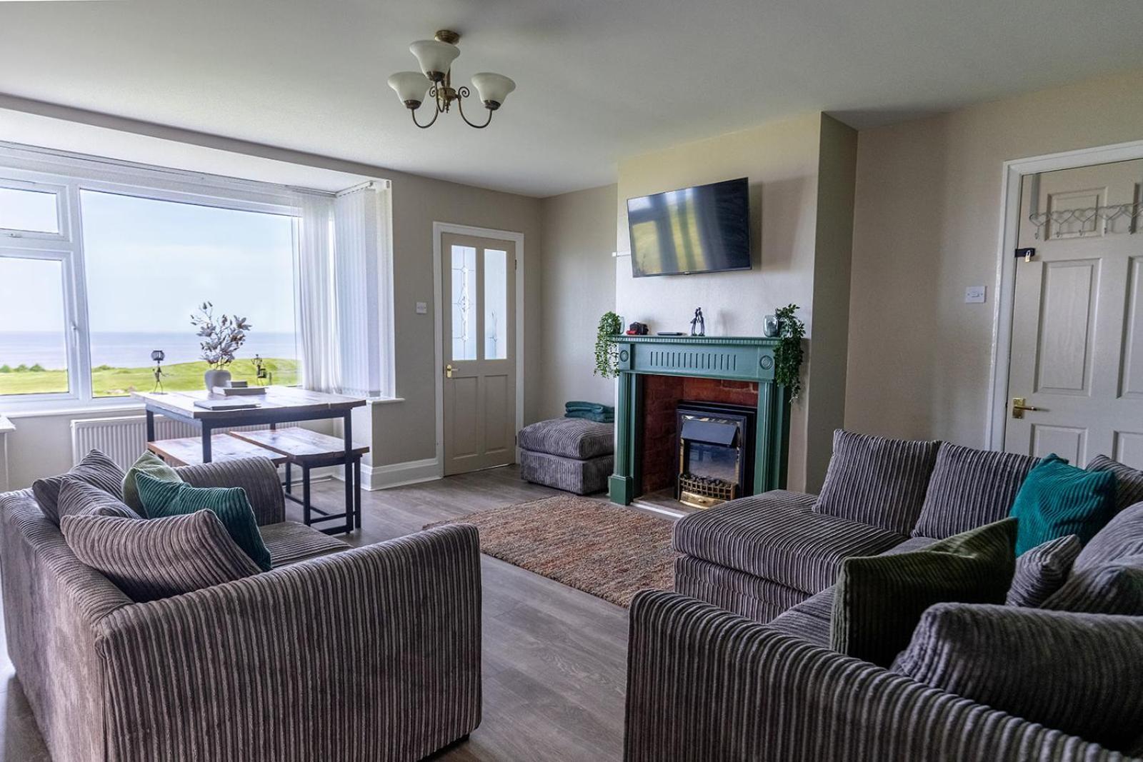 Beachfront Apartment - Ground Floor Apartment With Sea Views, Next To The Beach, Bridlington, North Yorkshire Bessingby Εξωτερικό φωτογραφία